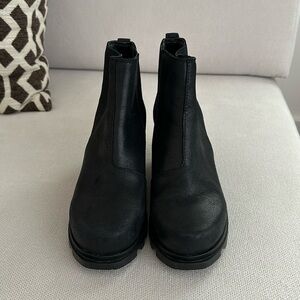 SOREL JOAN OF ARTIC CHELSEA BLACK OILED LEATHER WATERPROOF WEDGE LUG SOLE BOOTIE